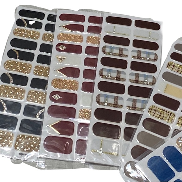 Nail Stickers Assorted Designs 10 Pieces - Picture 4 of 7